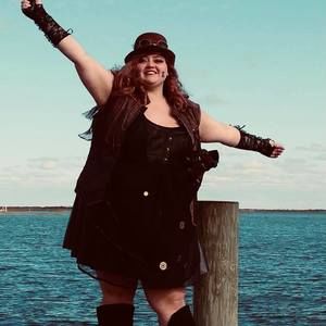 Meet your Posher, Lealo